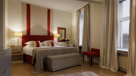 Junior Suite Cathedral View